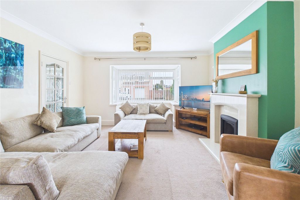 Property photo 3 of 29 Picture No. 12