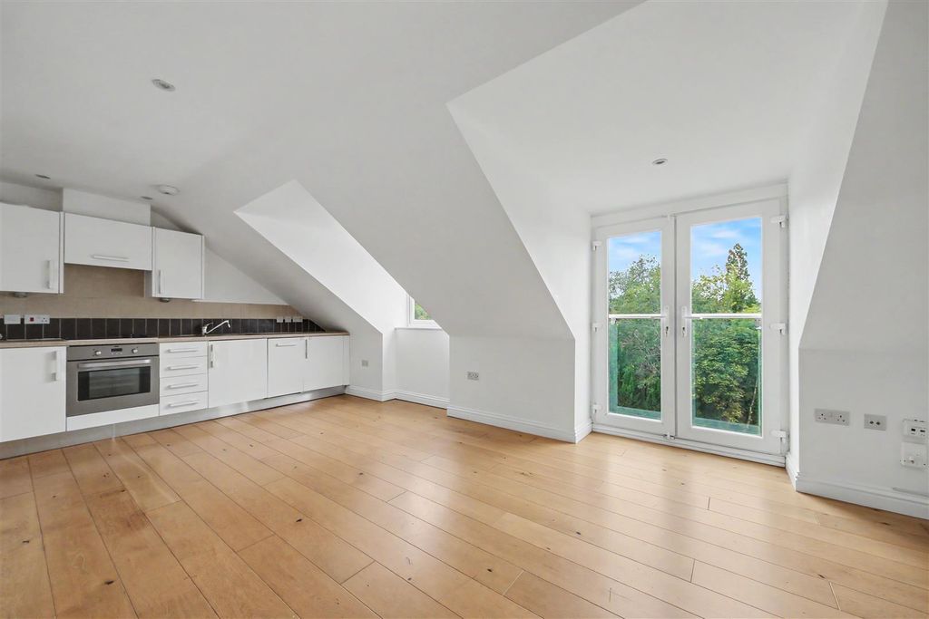 Property photo 1 of 8 Img_1442-Img_1446.Jpg
