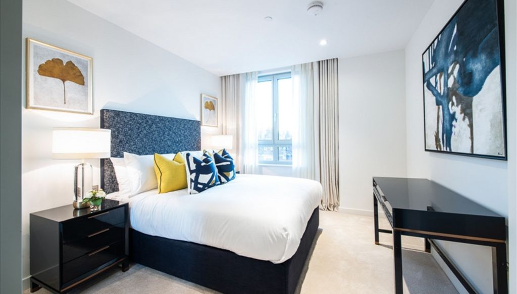 Property photo 3 of 12