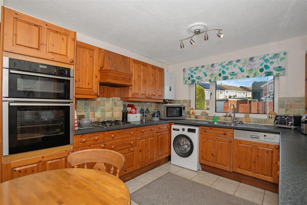 Property photo 3 of 30 Img_0027.Jpg