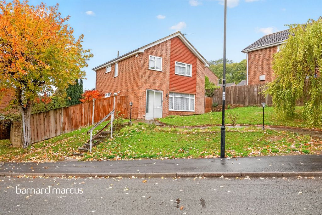 Property photo 1 of 23
