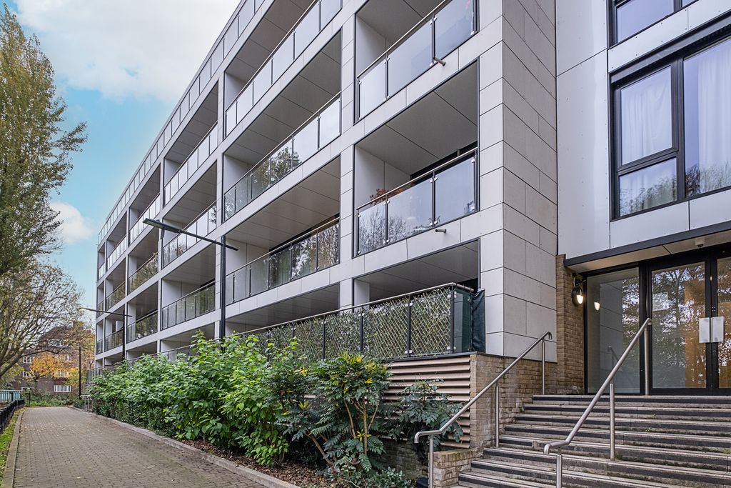 Property photo 2 of 12