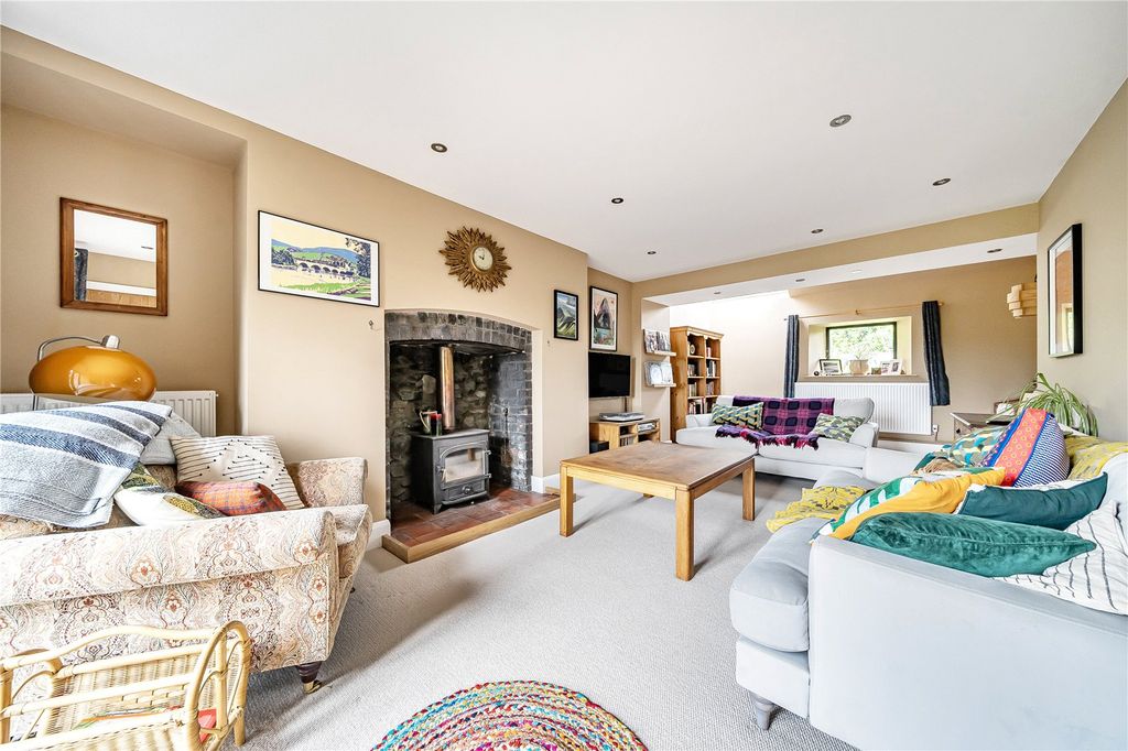 Property photo 3 of 42 Picture No. 07