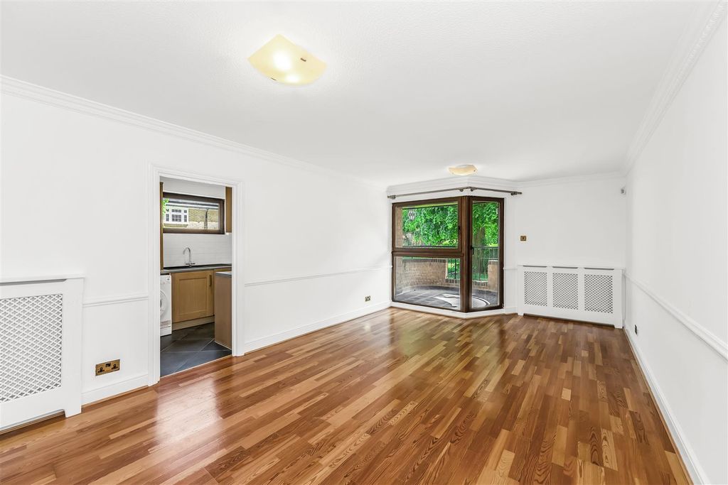 Property photo 2 of 23 Forest Heights