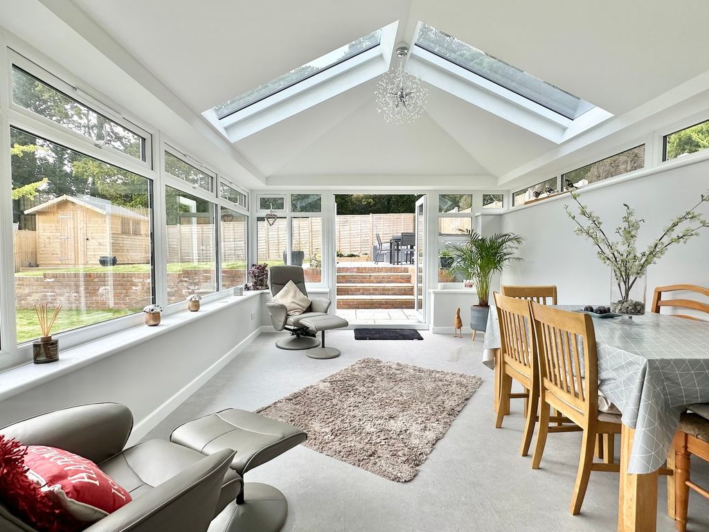 Property photo 2 of 33