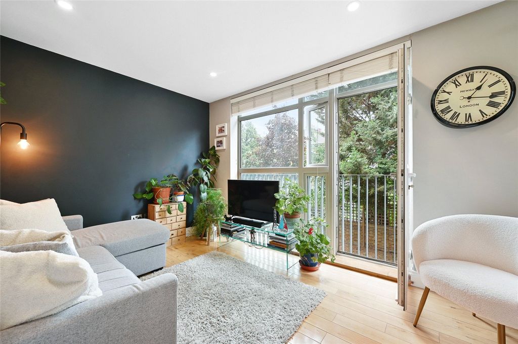Property photo 1 of 10 Picture No. 05