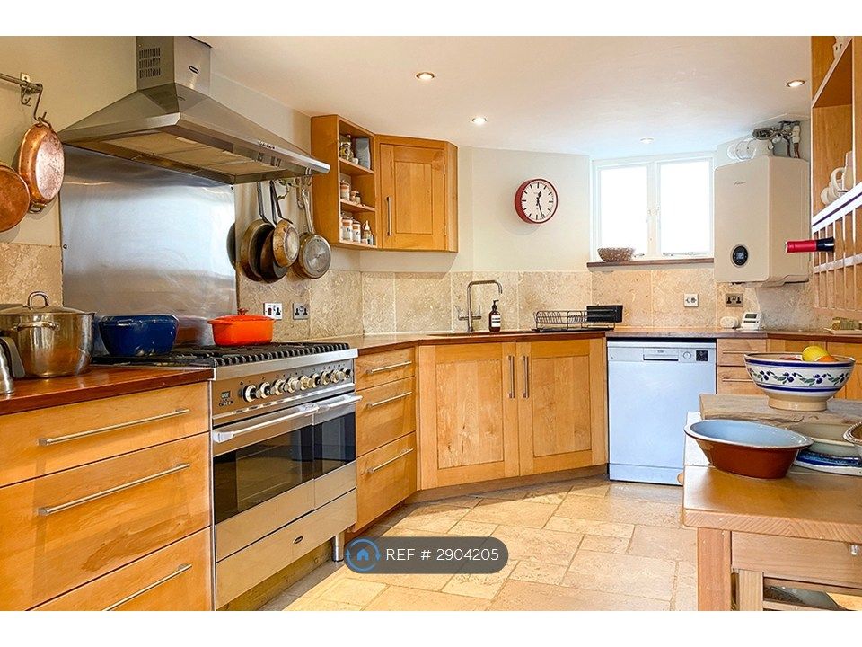 Property photo 2 of 22 Kitchen