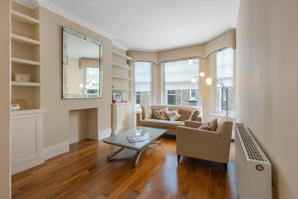 Property photo 2 of 16 Image