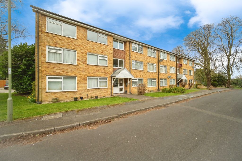 Property photo 1 of 13 Exterior