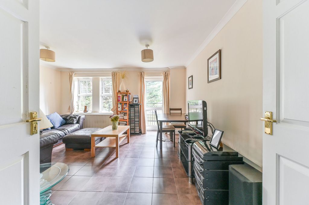 Property photo 3 of 13