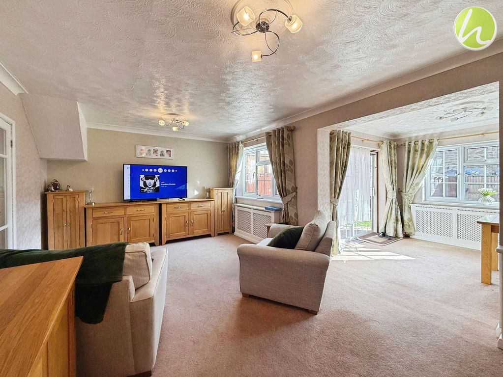 Property photo 3 of 21