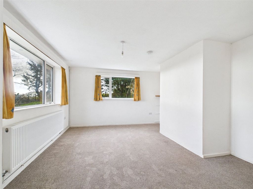 Property photo 3 of 12 Picture No. 15