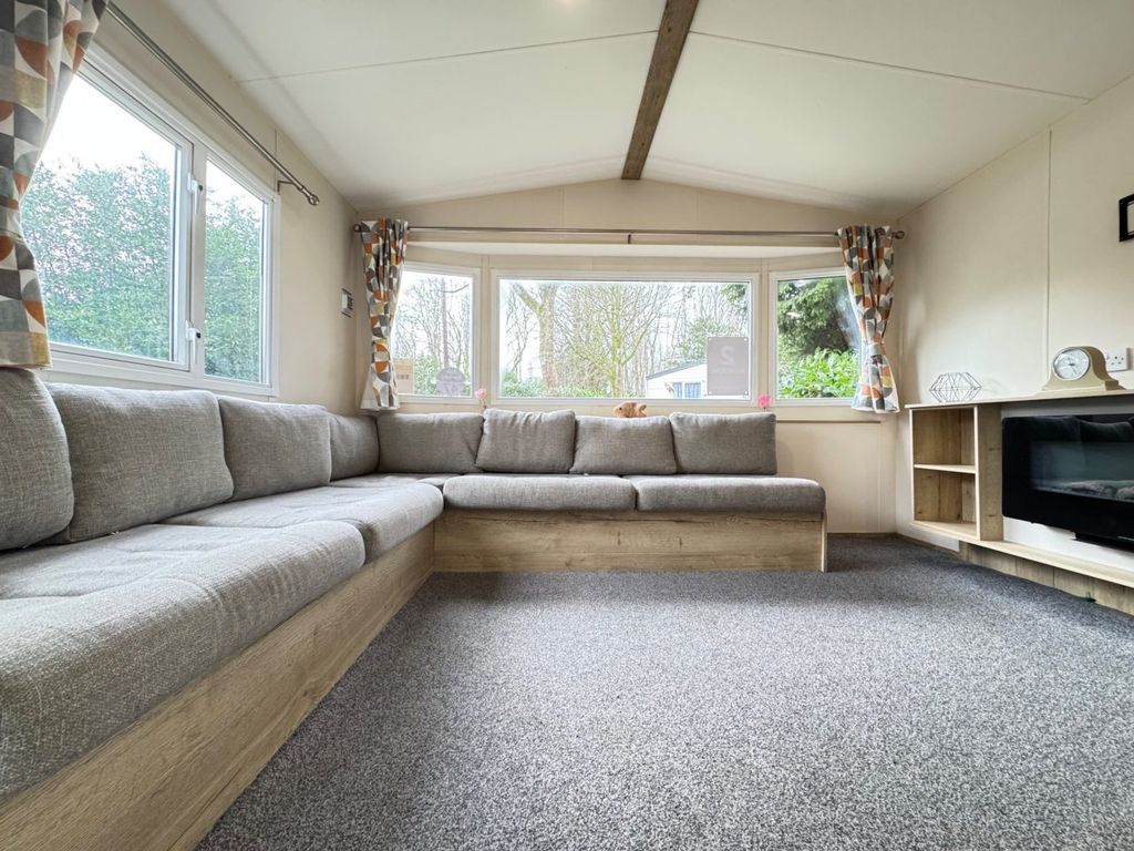 Property photo 1 of 6 Vs052994 - Static Caravan