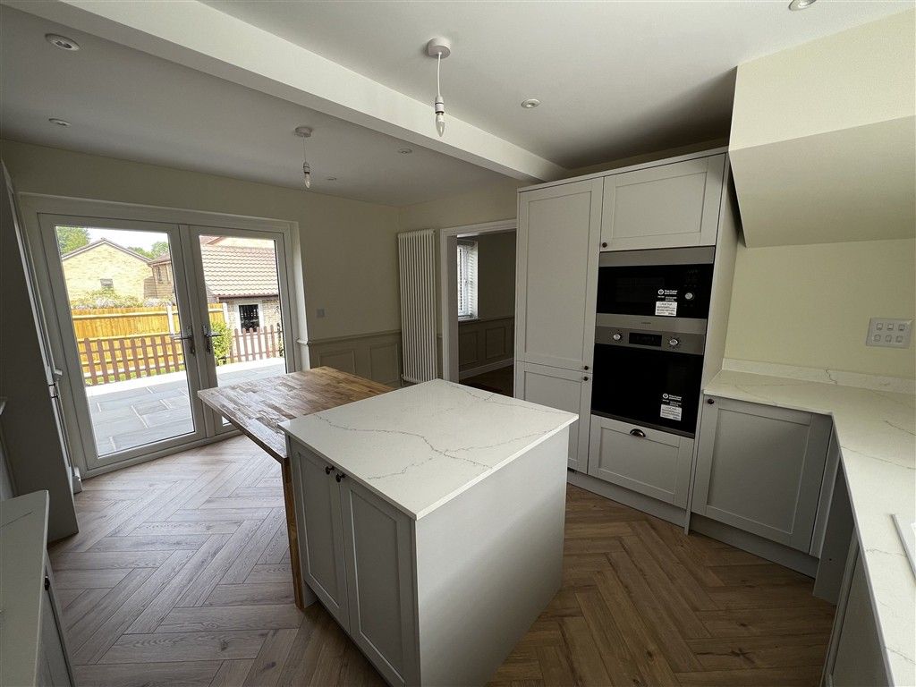 Property photo 3 of 13 Kitchen/Diner