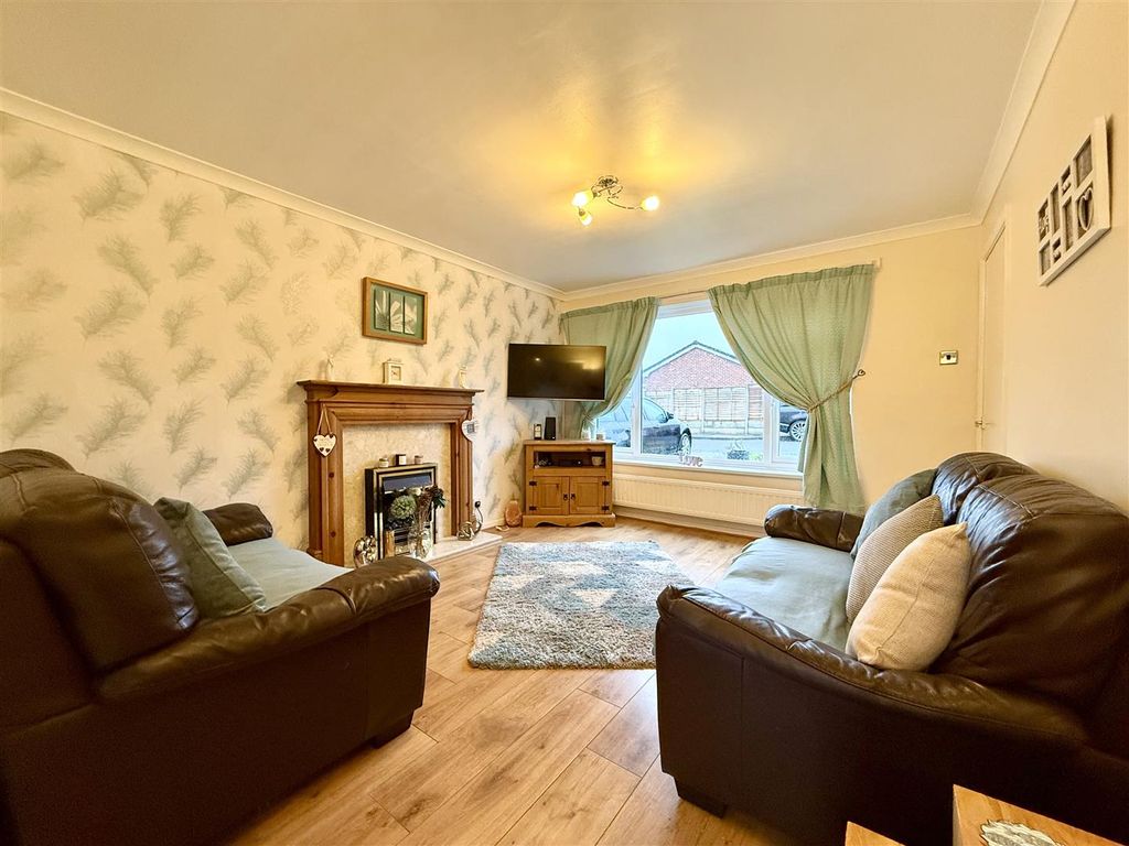 Property photo 2 of 15 2