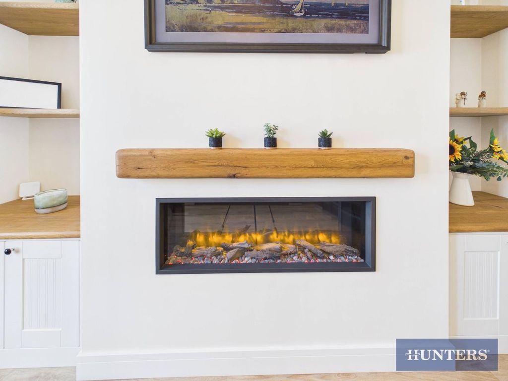 Property photo 3 of 24 Fireplace