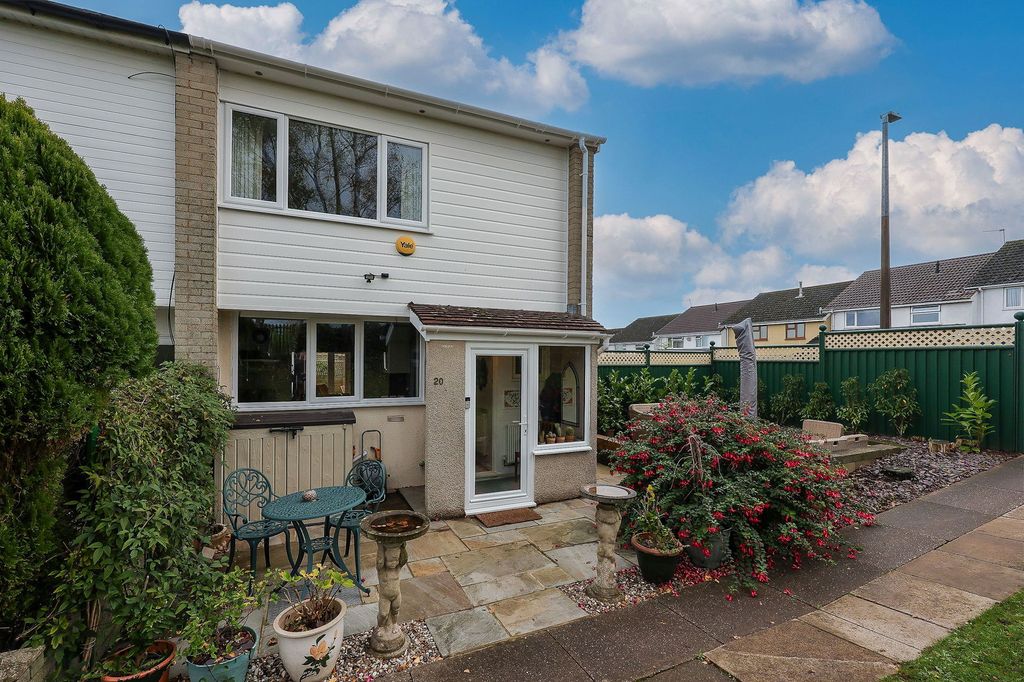 Property photo 1 of 21