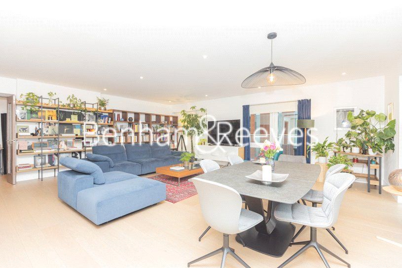 Property photo 1 of 27 Picture No. 02