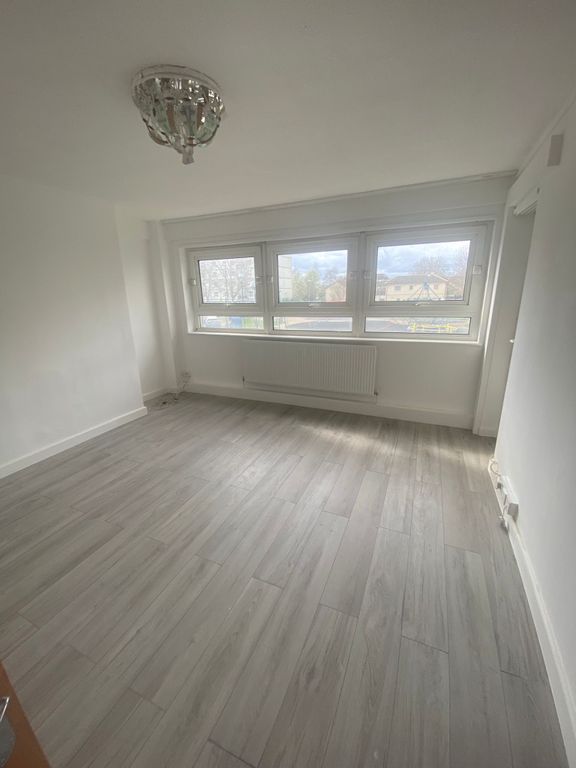 Property photo 2 of 8 2