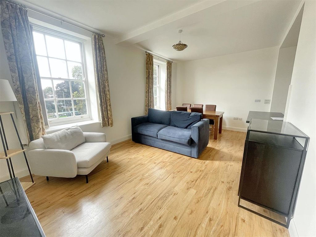 Property photo 3 of 8 Img_5761.Jpg