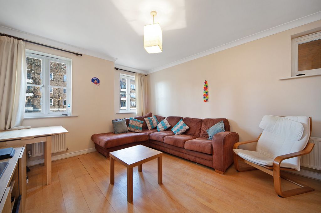 Property photo 2 of 12
