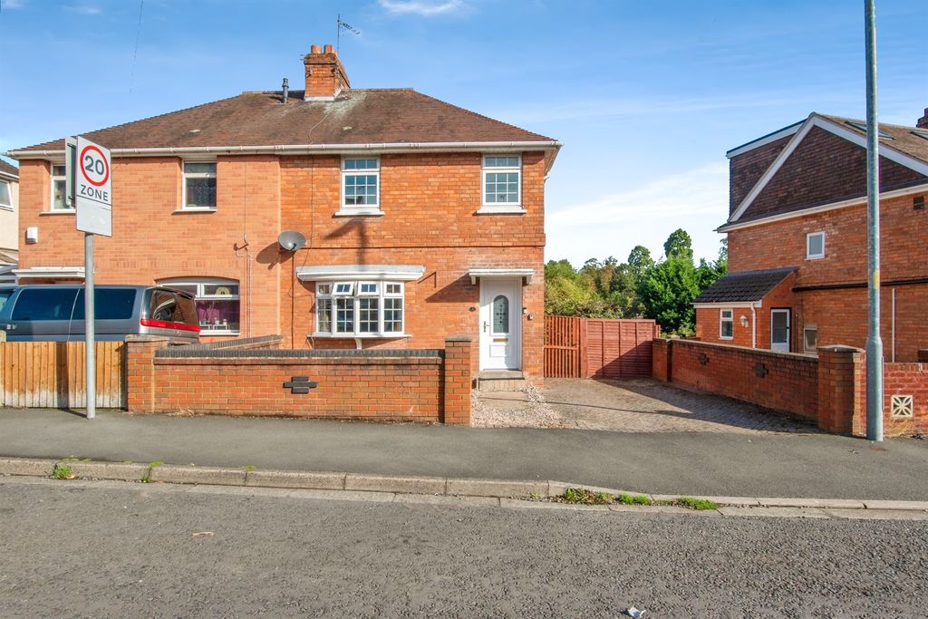 Property photo 1 of 17