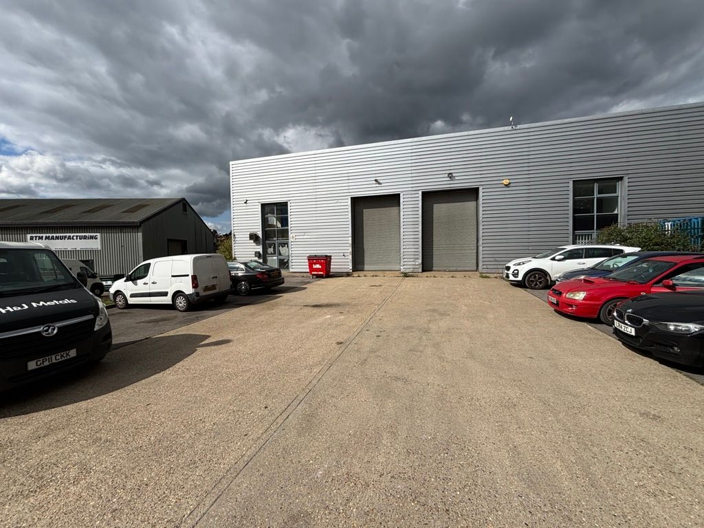 Property photo 1 of 6 Photo 5