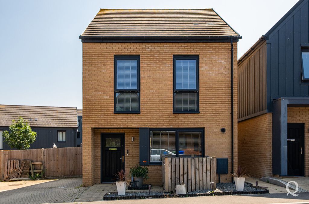 Property photo 1 of 26 B495058c-4B5d-4Be...