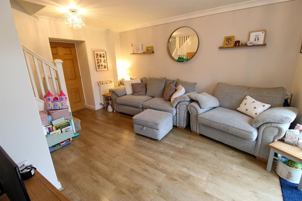 Property photo 2 of 16 Img_3371.Jpg