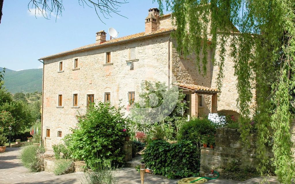 Property photo 2 of 27