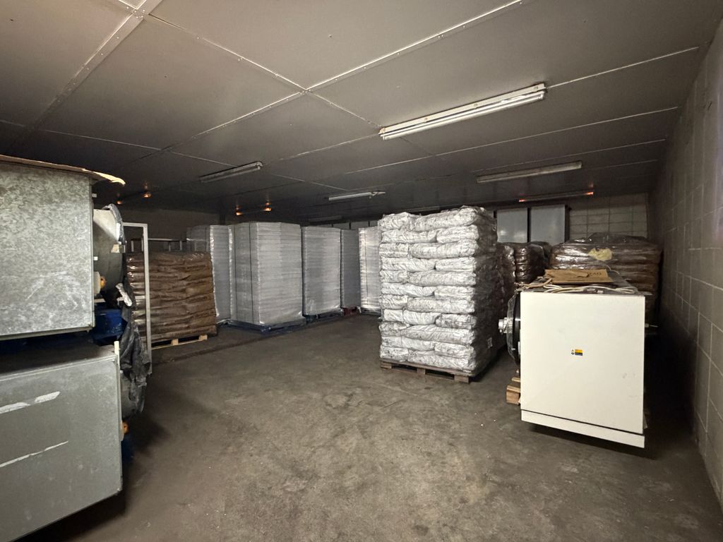 Property photo 3 of 4