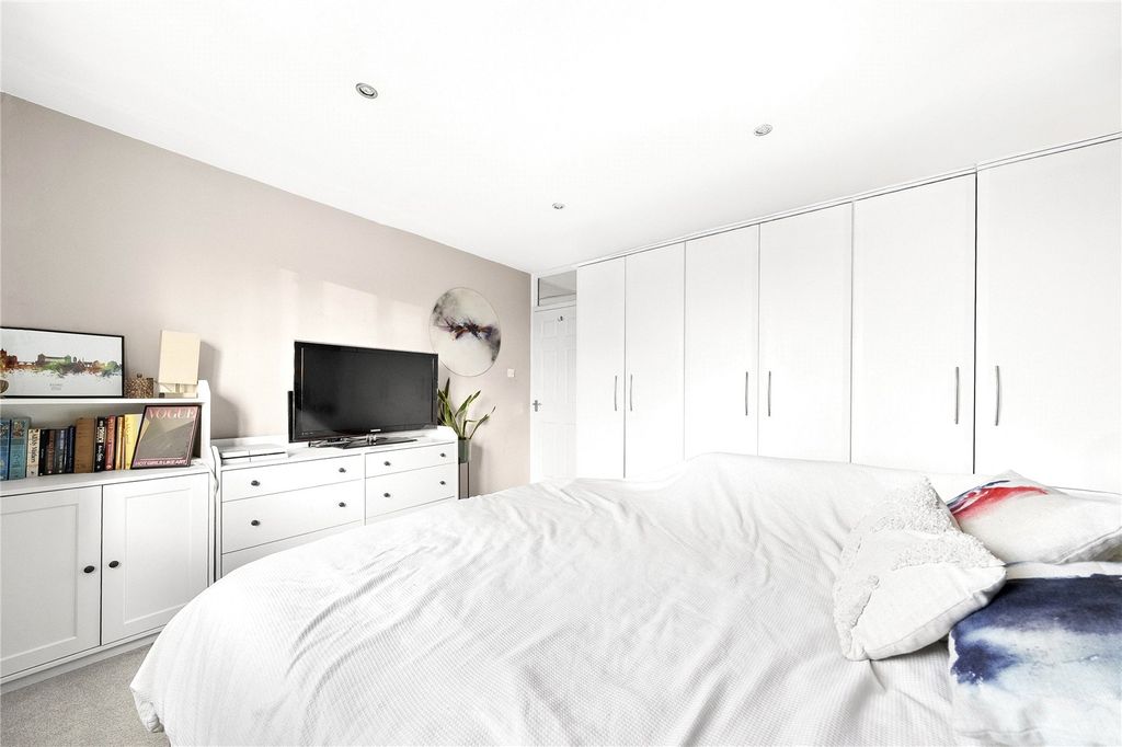 Property photo 3 of 15 Picture No. 19