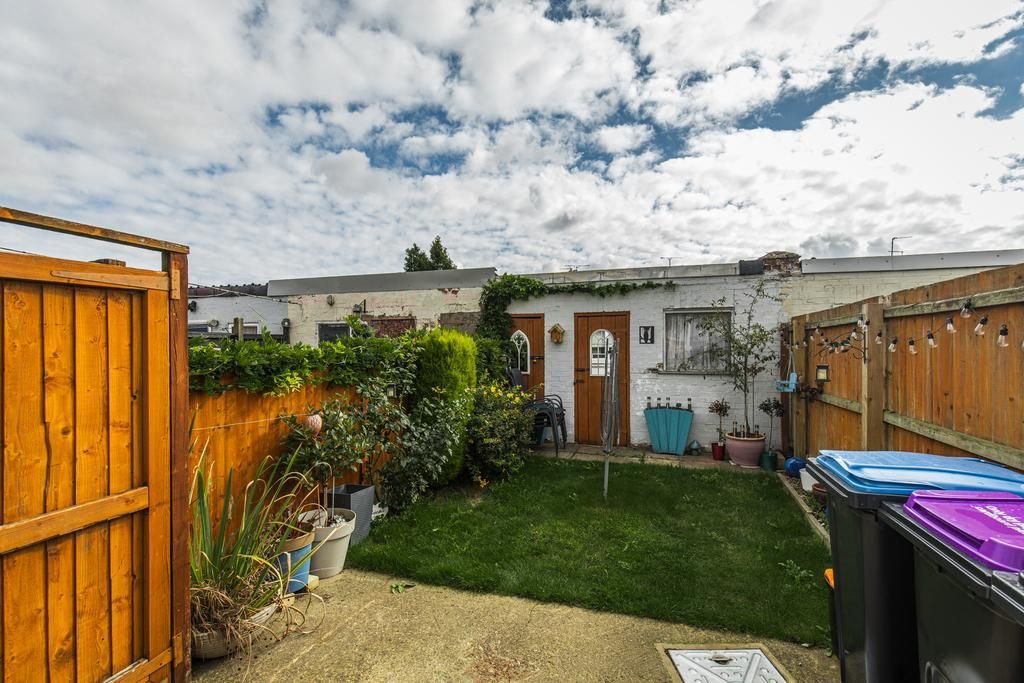 Property photo 2 of 14
