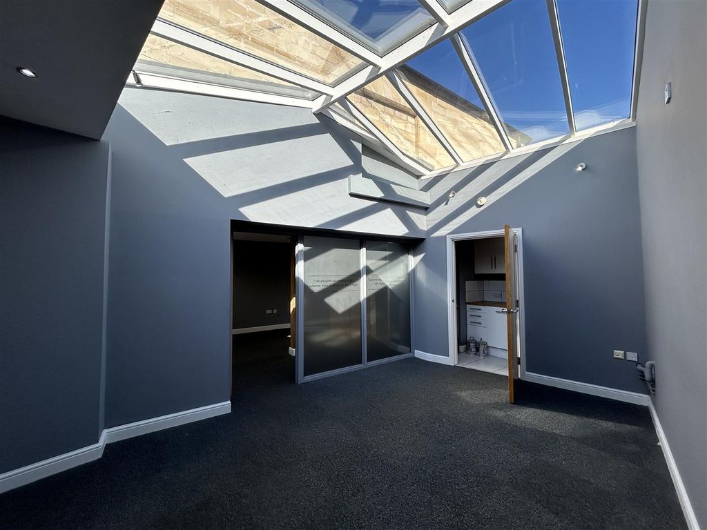 Property photo 2 of 15 Img_2708.Jpg