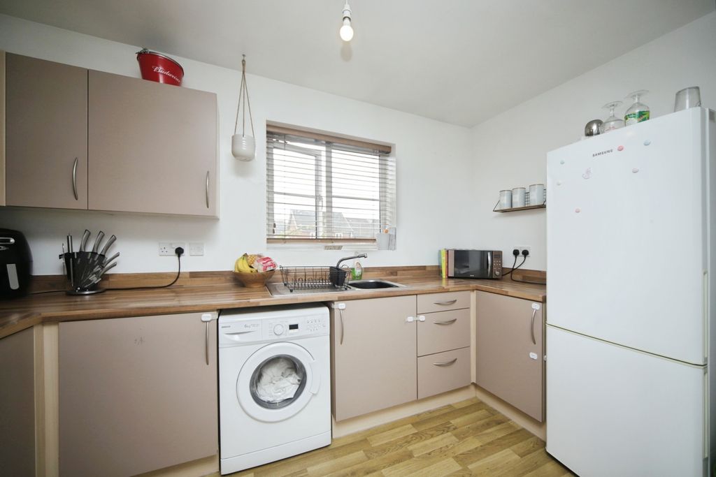 Property photo 3 of 13 Photo