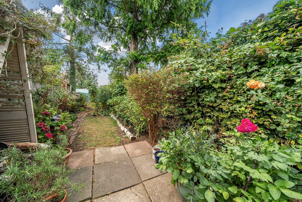Property photo 3 of 19