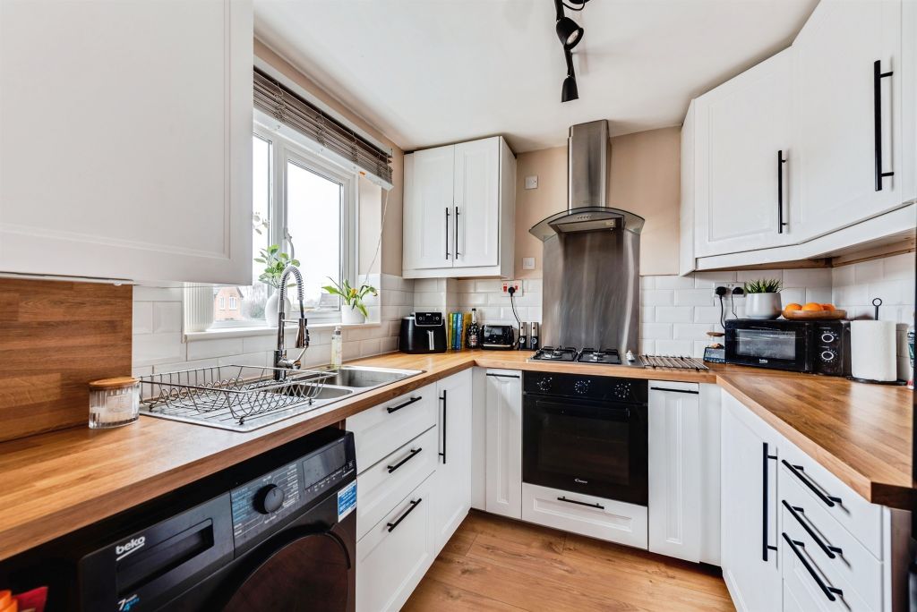 Property photo 2 of 9