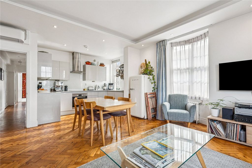 Property photo 2 of 8 Picture No. 04