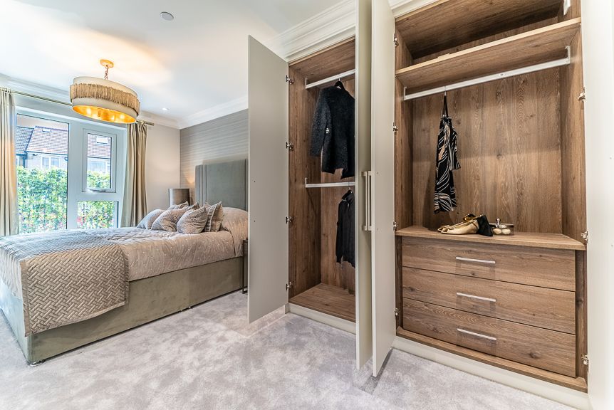 Property photo 2 of 10 Master Bedroom