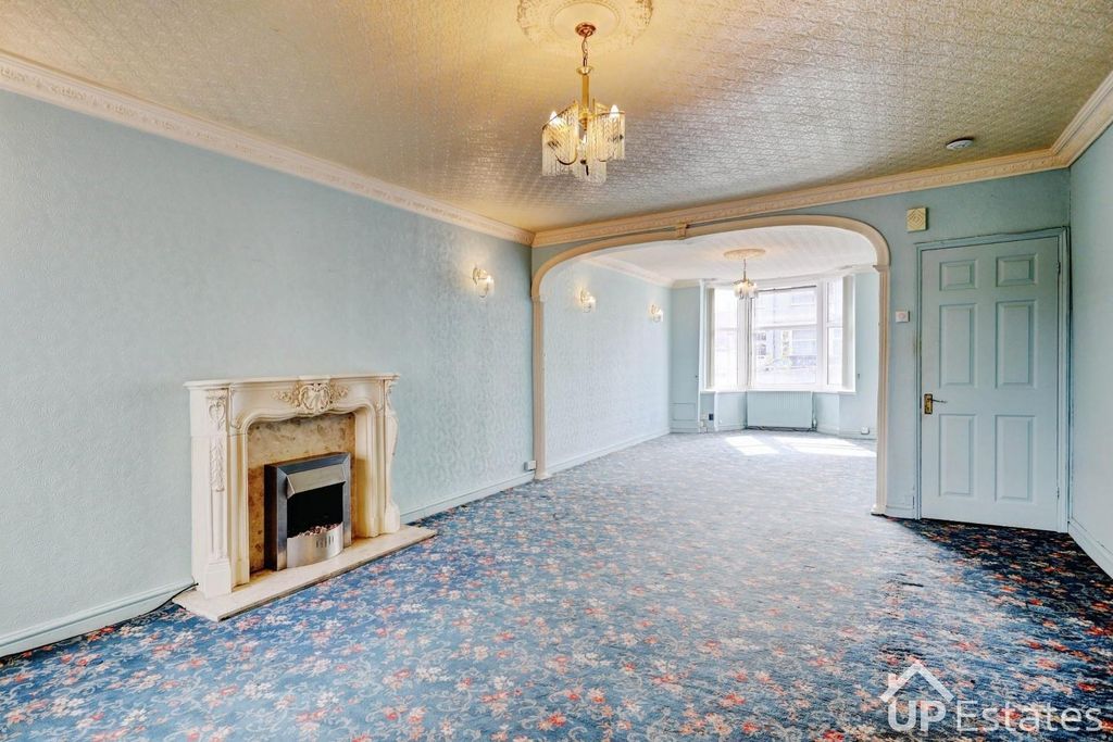 Property photo 3 of 26