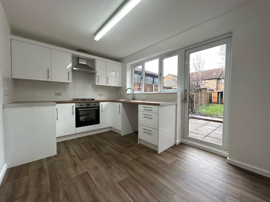 Property photo 2 of 8 Picture No. 01