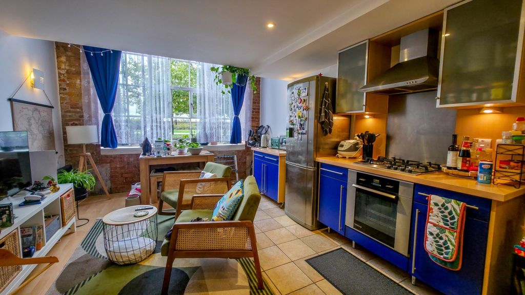 Property photo 3 of 26 20251017_142203