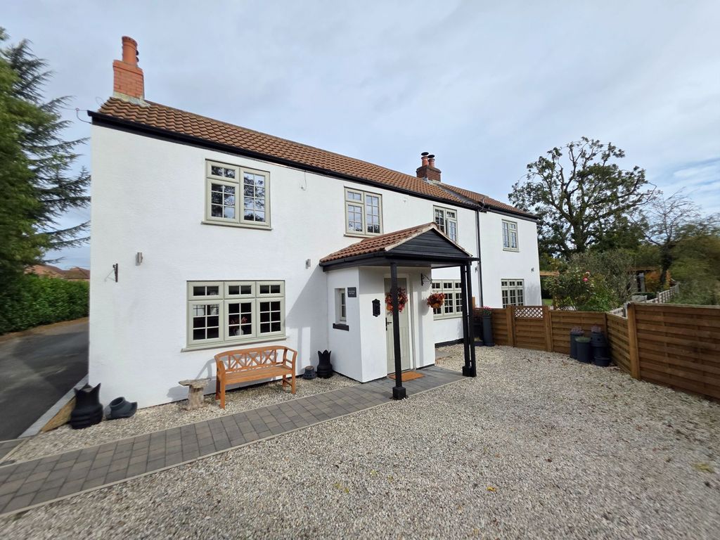 Property photo 2 of 45