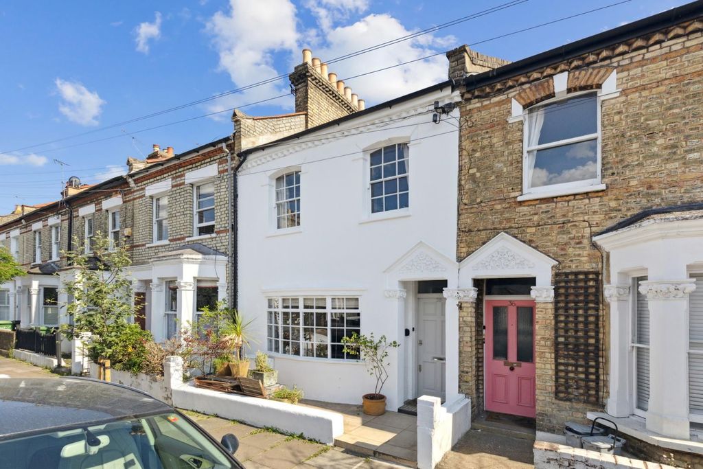 Property photo 2 of 16