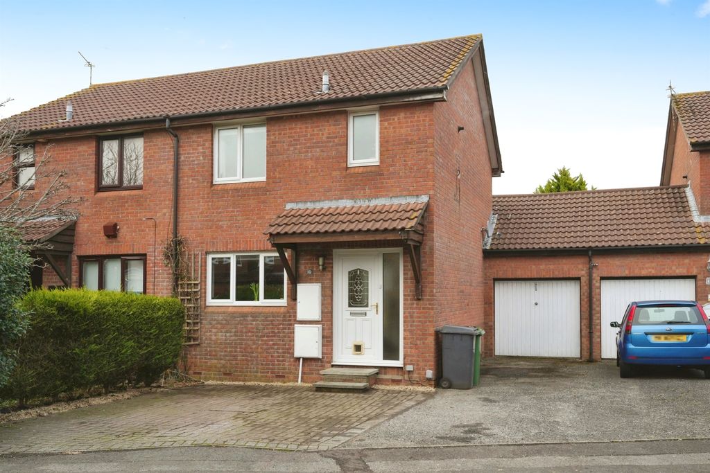Property photo 1 of 15