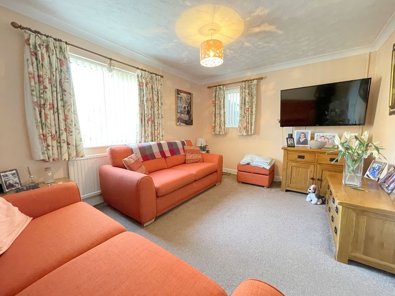 Property photo 3 of 16 Prince Phillip