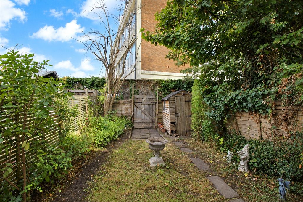 Property photo 2 of 12 Picture No. 34