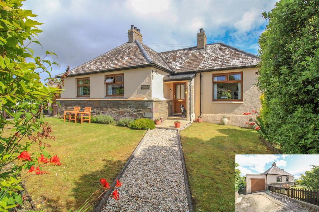 Property photo 1 of 16 Front (2).Jpg