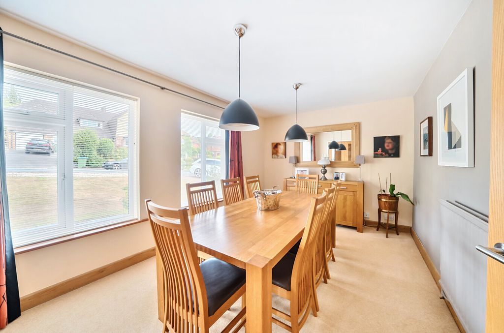 Property photo 3 of 13 1329460-25-6880A2...