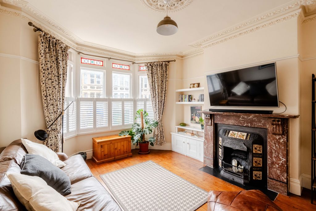 Property photo 2 of 29 15